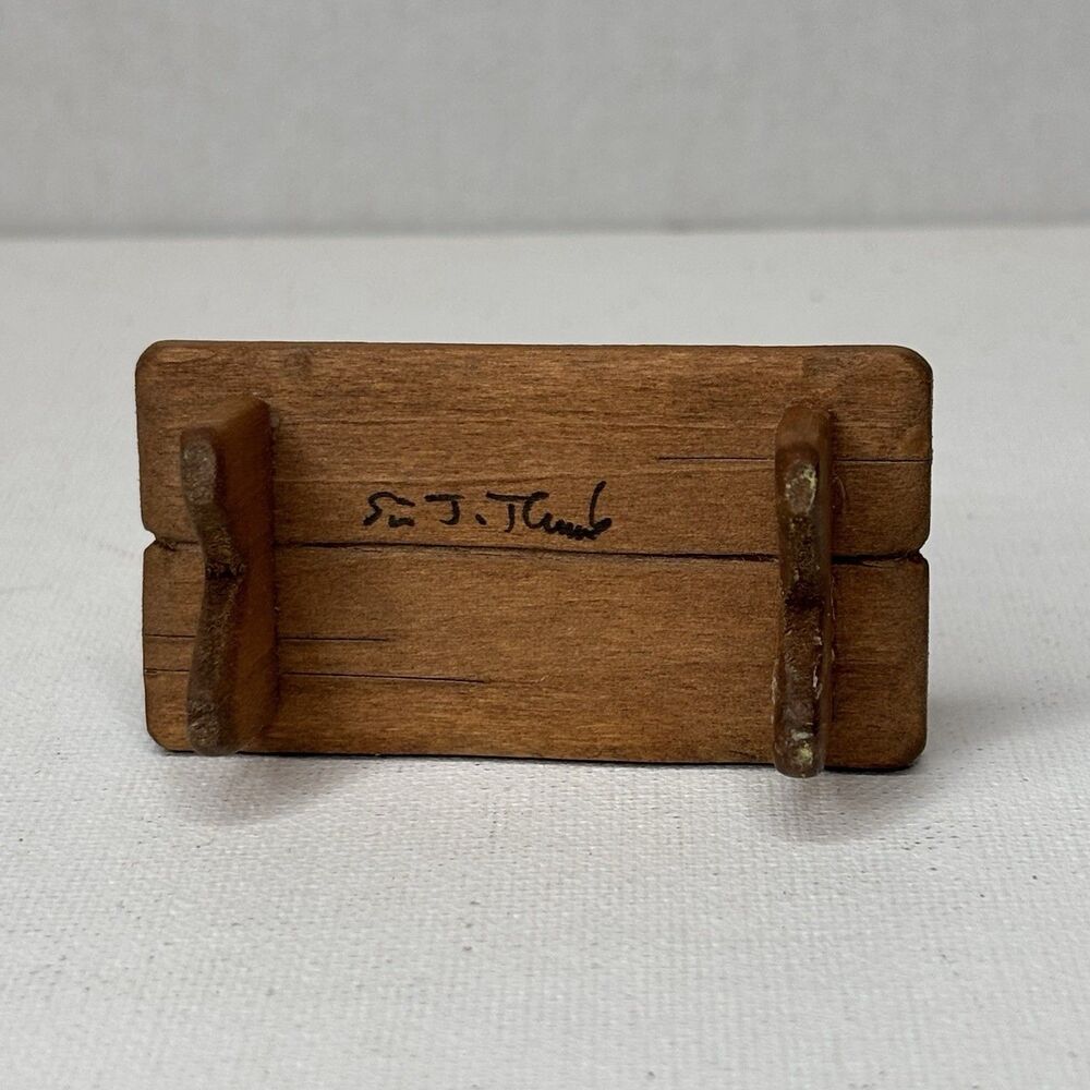 Vintage Dollhouse Miniature Bee Hive Bench by Sir Thomas Thumb Wood - Picture 6 of 16
